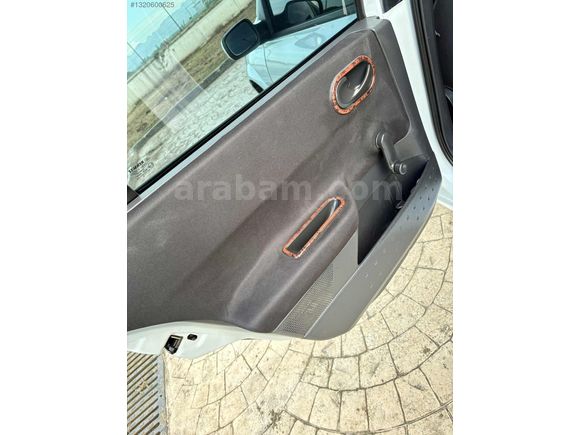 BEREKET'TEN 2009 MODEL 1.6 16 VALF 165*** KM HATASIZ MEGANE 2
