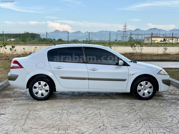 BEREKET'TEN 2009 MODEL 1.6 16 VALF 165*** KM HATASIZ MEGANE 2