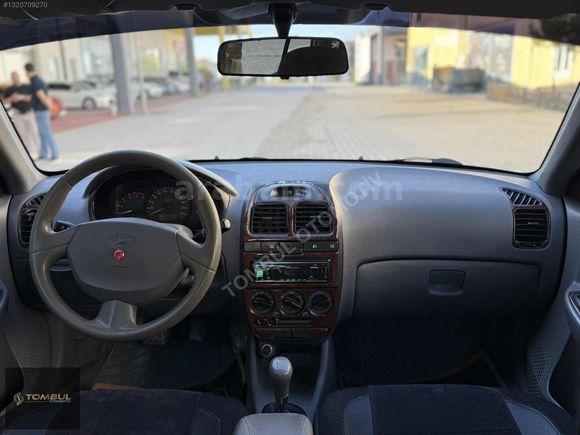 TOMBUL'DAN HYUNDAİ ACCENT 1.5 CRDİ ADMİRE
