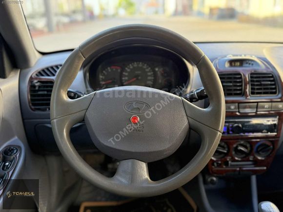 TOMBUL'DAN HYUNDAİ ACCENT 1.5 CRDİ ADMİRE