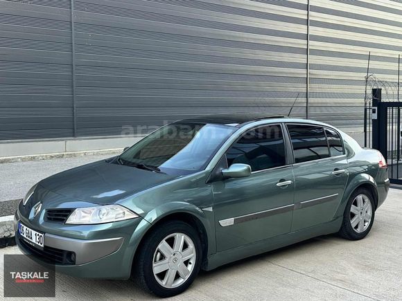 2004 1.6 DYNAMIC DEĞİŞENSİZ 5 BOYA CAM TAVAN MAKAM 150.000 KM