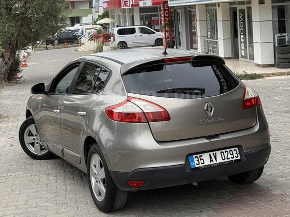 CEMAL TABAK / 2010 MEGANE HB SAFKAN BENZİN 85.000KM