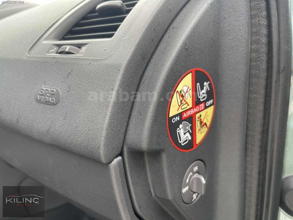 KILINÇ AUTO'DAN HATASIZ DEĞİŞENSİZ RENAULT MEGANE