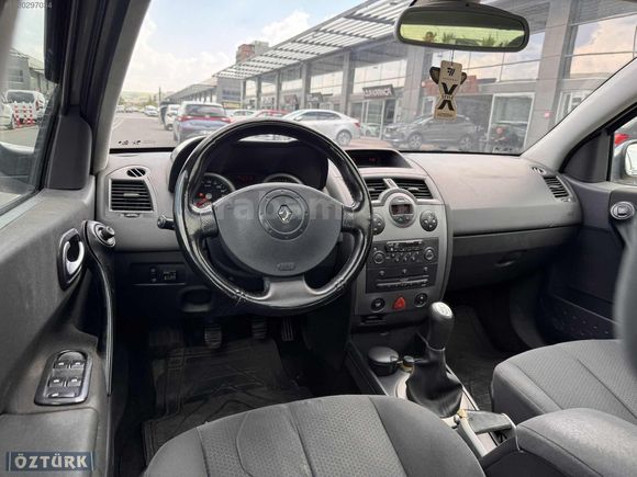 2004 MEGANE 295.000KM BAKIMLI 1.6 LPG'Lİ DEĞİŞENSİZ-CAM TAVAN