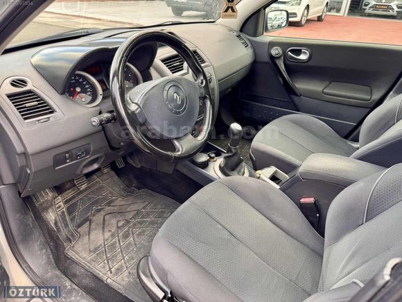 2004 MEGANE 295.000KM BAKIMLI 1.6 LPG'Lİ DEĞİŞENSİZ-CAM TAVAN