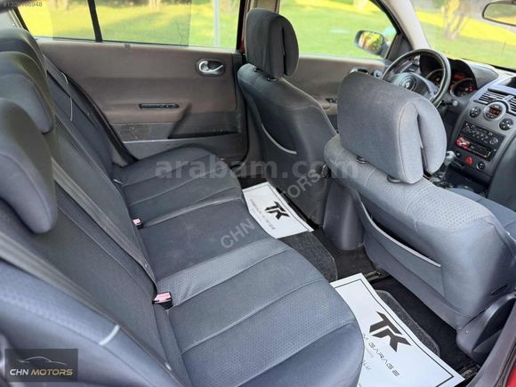 2004/RENAULT MEGANE/1.6_16WALF/DYNAMİQUE BENZİN LPG MAKAM PERDE
