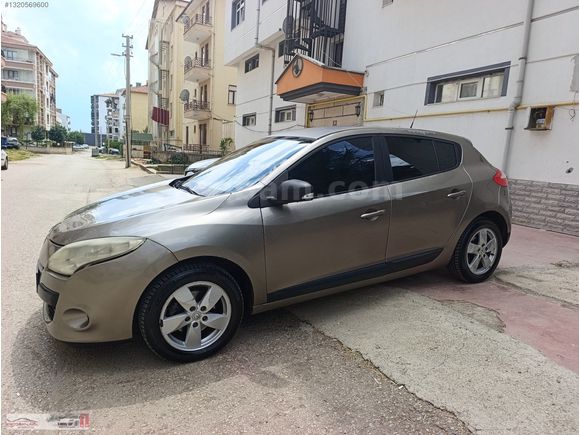 UYGUN FİYATLI TEMİZ MEGANE 3 OTOMATİK
