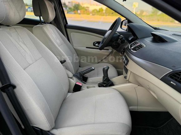2010 MEGANE 94.000KM 1.6 EMSALSİZ TEMİZLİKTE İÇİ BEJ