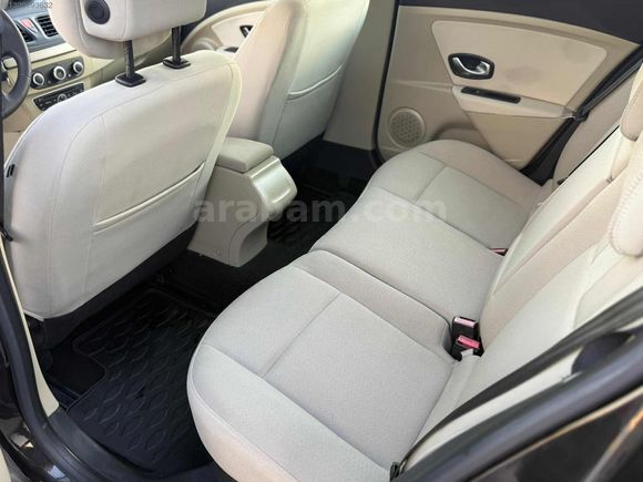 2010 MEGANE 94.000KM 1.6 EMSALSİZ TEMİZLİKTE İÇİ BEJ