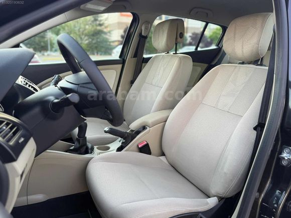 2010 MEGANE 94.000KM 1.6 EMSALSİZ TEMİZLİKTE İÇİ BEJ