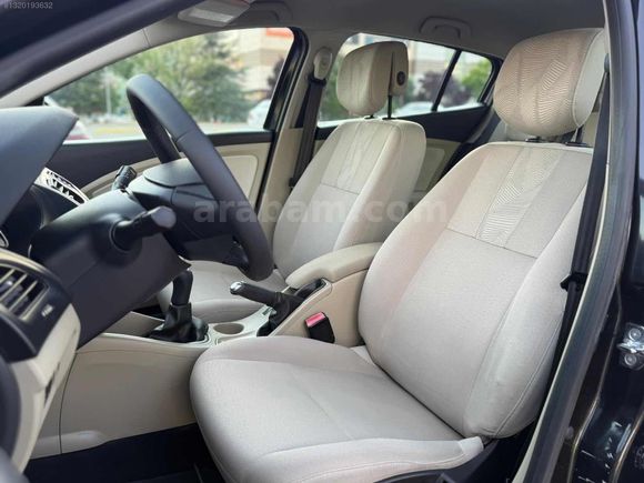 2010 MEGANE 94.000KM 1.6 EMSALSİZ TEMİZLİKTE İÇİ BEJ