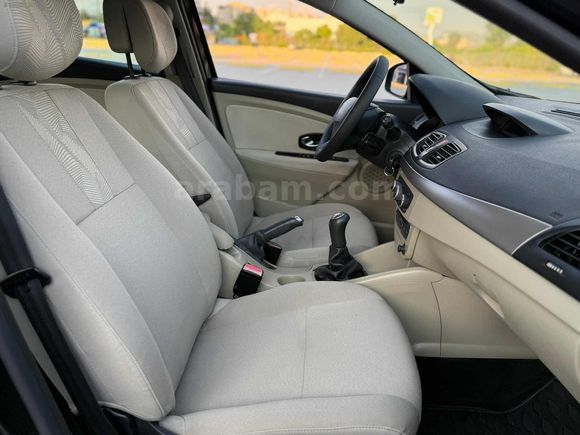 2010 MEGANE 94.000KM 1.6 EMSALSİZ TEMİZLİKTE İÇİ BEJ
