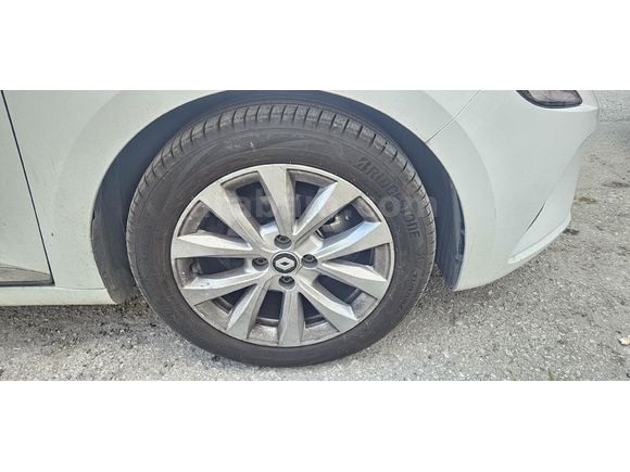 Sahibinden Renault Clio 1.0 TCe Touch 2023 Model Ankara