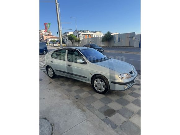2001 HATASIZ BOYASIZ KAYITSIZ DÜŞÜK KM