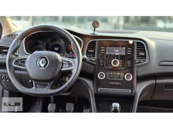 2019 MODEL HATASIZ BOYASIZ MEGANE 1.6 JOY 143 BIN KM DE