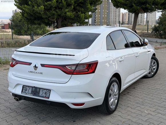 RENAULT MEGANE BENZİNLİ LPG TESLA EKRANLI GERİ GÖRÜŞ TERTEMİZ
