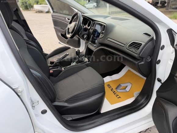 RENAULT MEGANE BENZİNLİ LPG TESLA EKRANLI GERİ GÖRÜŞ TERTEMİZ