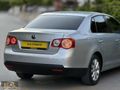 2010 YENİ GÖĞÜS 1.6 BENZİN/LPG EXCLUSİVE JETTA