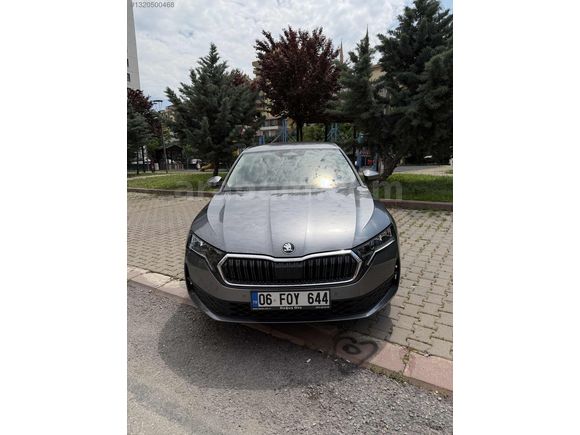 %20 FATURALI 2025 SKODA OCTAVİA ELİTE 1.5MHEV
