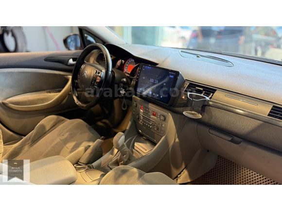ATTİLA OTOMOTİV'DEN CİTROEN C5 SX SANRUFLU