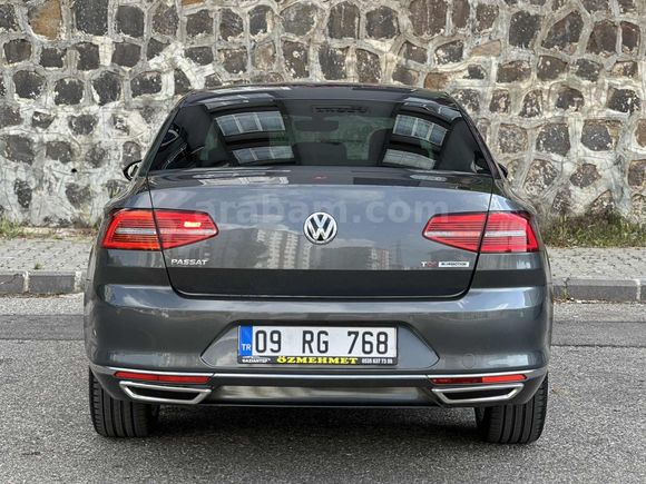 2016 VW PASSAT 1.6 TDI HİGHLİNE BOYASIZ HATASIZ