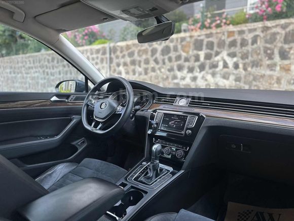 2016 VW PASSAT 1.6 TDI HİGHLİNE BOYASIZ HATASIZ