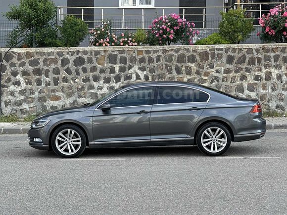 2016 VW PASSAT 1.6 TDI HİGHLİNE BOYASIZ HATASIZ