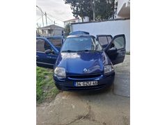 Sahibinden Renault Clio 1.4 RNA 2000 Model  166.000 km Lacivert