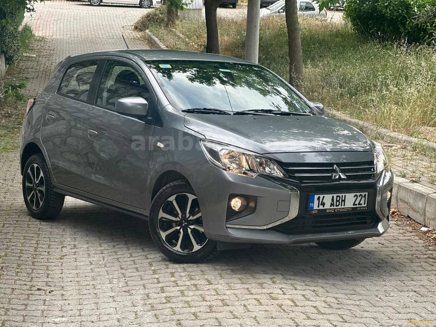 Galeriden Mitsubishi Space Star 1.2 Intense 2021 Model İzmir 51.000 km Füme 1