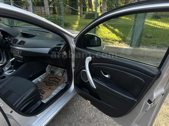 // GÖZCÜ AUTO \\ 2012 MODEL FLUENCE OTOMOTİK VİTES FULL PAKET