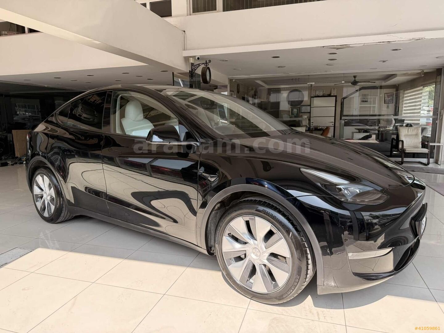 Galeriden Tesla Model Y Long Range AWD 2023 Model Bursa 11.000 km Siyah 3