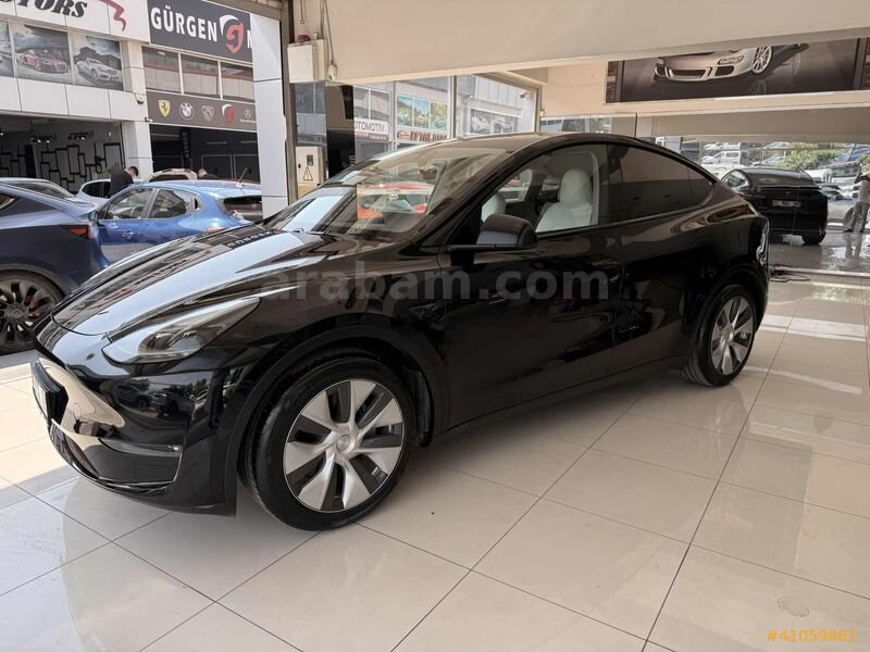 Galeriden Tesla Model Y Long Range AWD 2023 Model Bursa 11.000 km Siyah