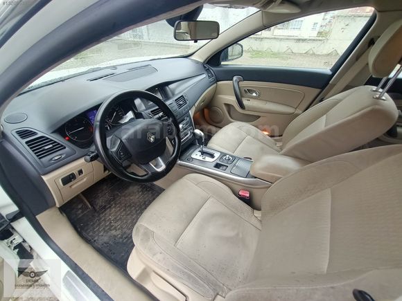 2011 RENAULT LATİTUDE 2.0 DCİ PRİVİLEGE CAM TAVAN OTOMATİK..