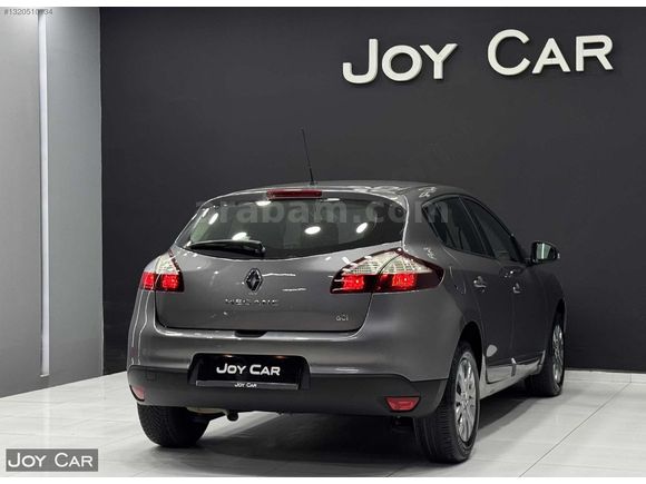 JOY CAR 2015 RENAULT MEGANE DİZEL OTOMATİK TOUCH PLUS BOYASIZ