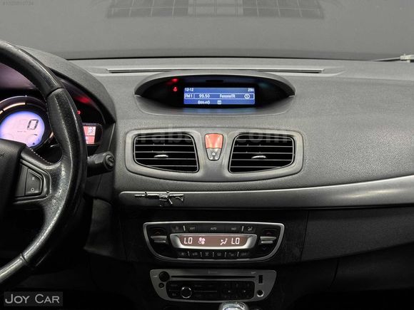 JOY CAR 2015 RENAULT MEGANE DİZEL OTOMATİK TOUCH PLUS BOYASIZ