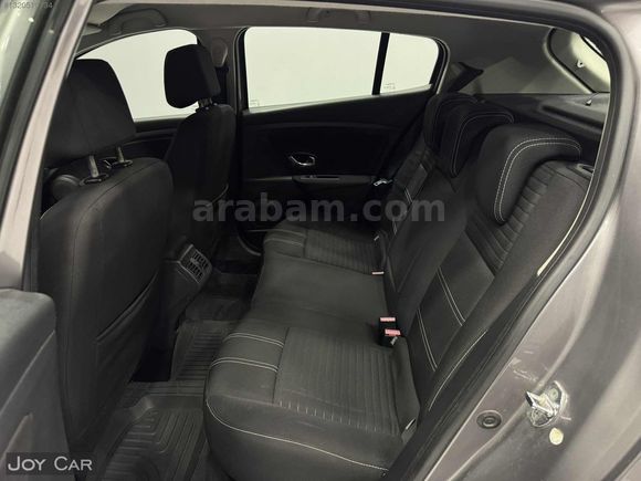 JOY CAR 2015 RENAULT MEGANE DİZEL OTOMATİK TOUCH PLUS BOYASIZ