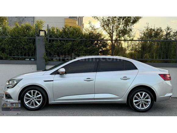 2018 DEĞİŞENSİZ DİZEL OTOMATİK MEGANE 4