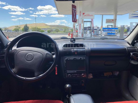 Klimalı Opel Corsa 1.4 GLS 1998 Model 