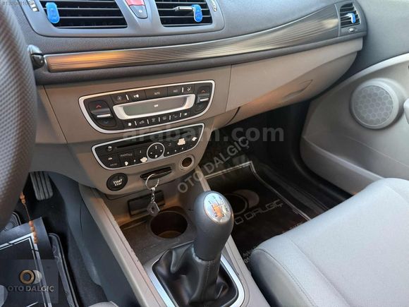 136.500 KM 1.5 DCİ Sport Tourer MEGANE EXPRESSİON