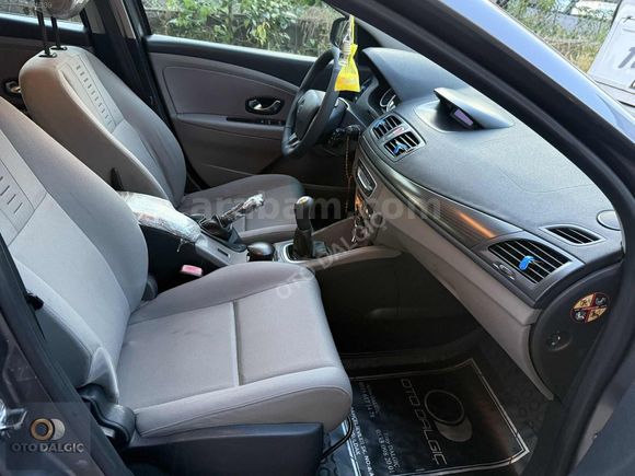 136.500 KM 1.5 DCİ Sport Tourer MEGANE EXPRESSİON