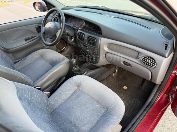 2000 MODEL MEGANE 1.6 16 VALF KLİMALI GÜNEŞ YANIĞI YOK