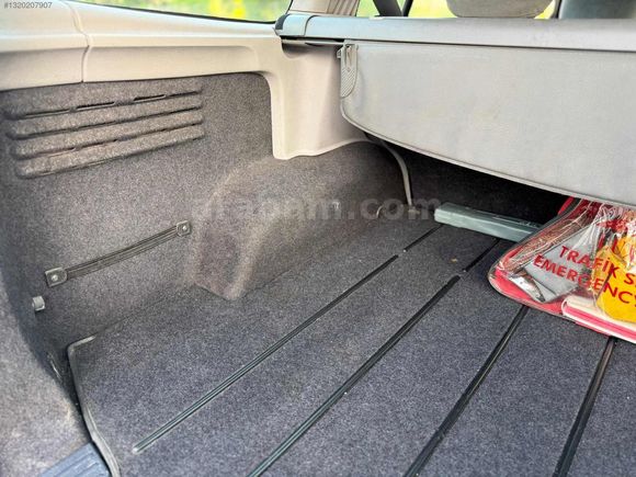 2000 MODEL MEGANE 1.6 16 VALF KLİMALI GÜNEŞ YANIĞI YOK