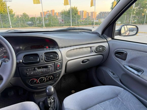 2000 MODEL MEGANE 1.6 16 VALF KLİMALI GÜNEŞ YANIĞI YOK