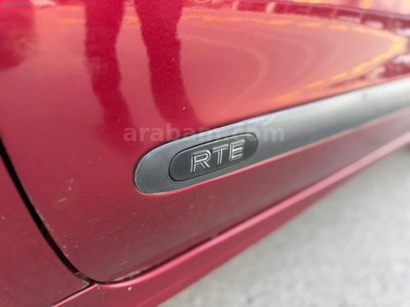 2000 MODEL MEGANE 1.6 16 VALF KLİMALI GÜNEŞ YANIĞI YOK