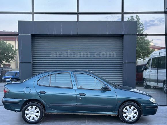 1998 MEGAN 4 CAM OTOMATİK KLİMA LI