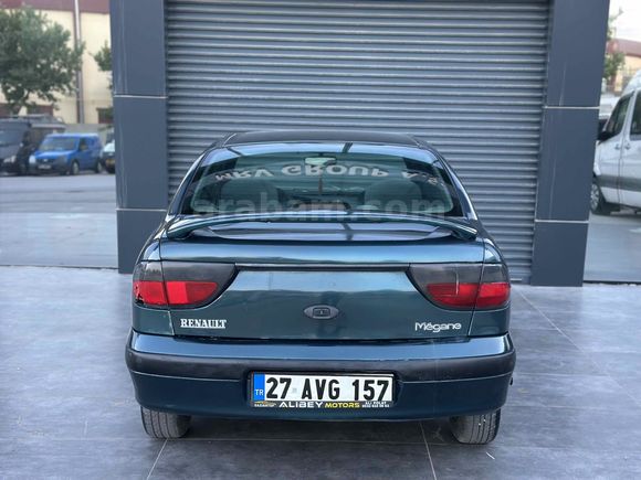 1998 MEGAN 4 CAM OTOMATİK KLİMA LI