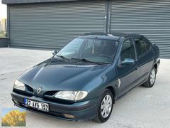 1998 MEGAN 4 CAM OTOMATİK KLİMA LI