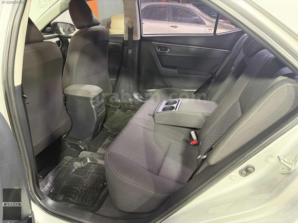 ARENA'DAN 2015 COROLLA ADVANCE OTOMATİK DEĞİŞENSİZ EMSALSİZ