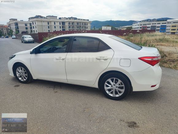 2015 COROLLA DİZEL OTOMATİK 133 KM ADVANCE