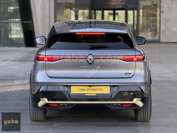 YABA OTOMOTİV'DEN 2023 MEGANE İCONİC HATASIZ BOYASIZ TRAMERSİZ